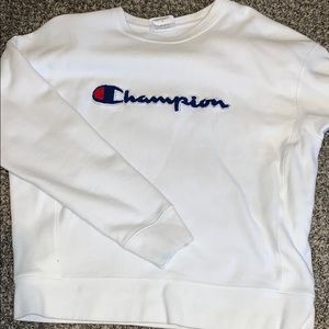 Women’s cropped champion crew neck